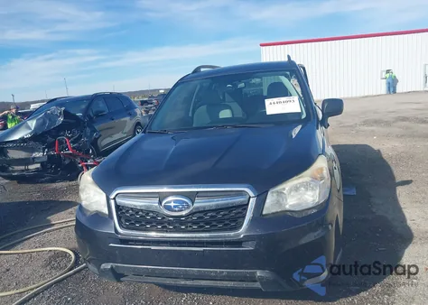 2015 Subaru Forester 2.5I z USA, uszkodzony, nr VIN JF2SJABC9FH504142